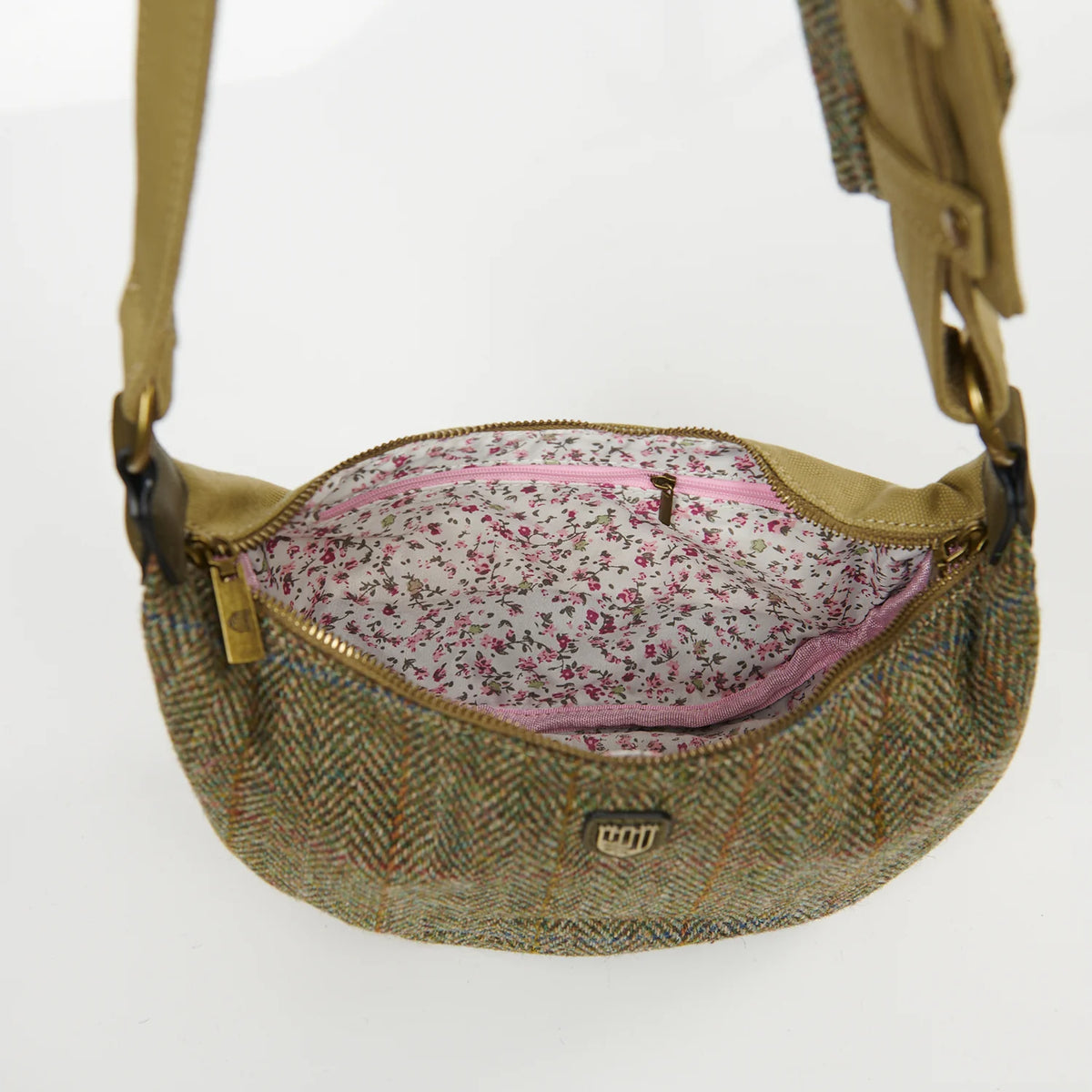 Islander Luna Bag with Detachable Card Wallet in Harris Tweed (Black & Grey Herringbone)