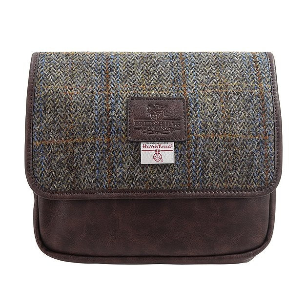 Carloway Hanging Washbag With Harris Tweed