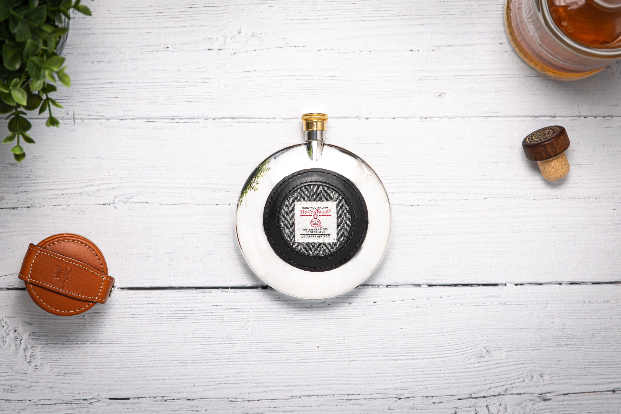Marlborough of England Harris Tweed 5oz Discus Flask - Black & White