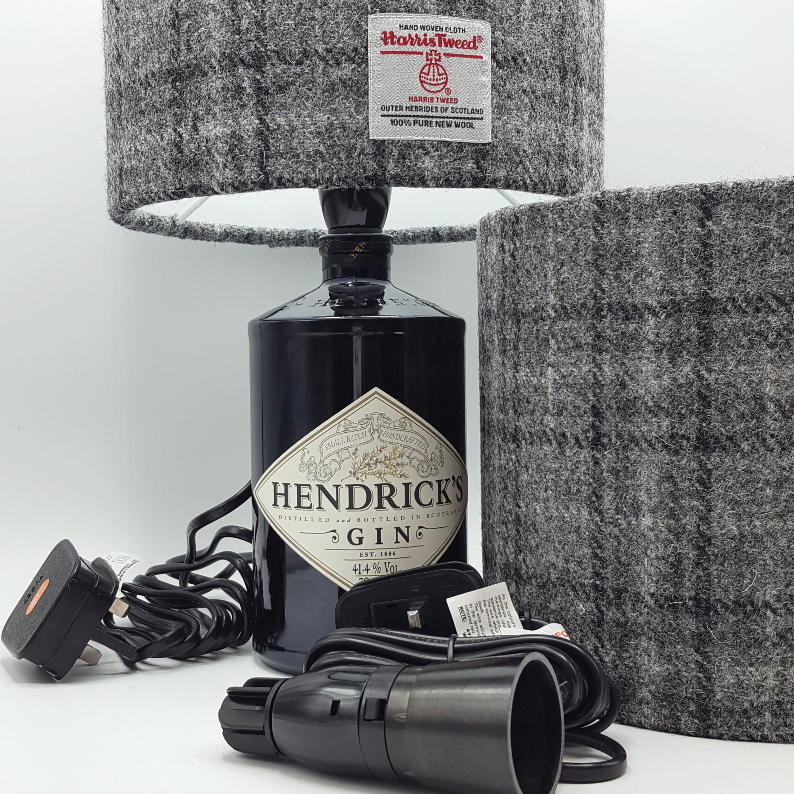 Bottle Lamp Adaptor – Black or White – Image 5 | Harris Tweed Scotland