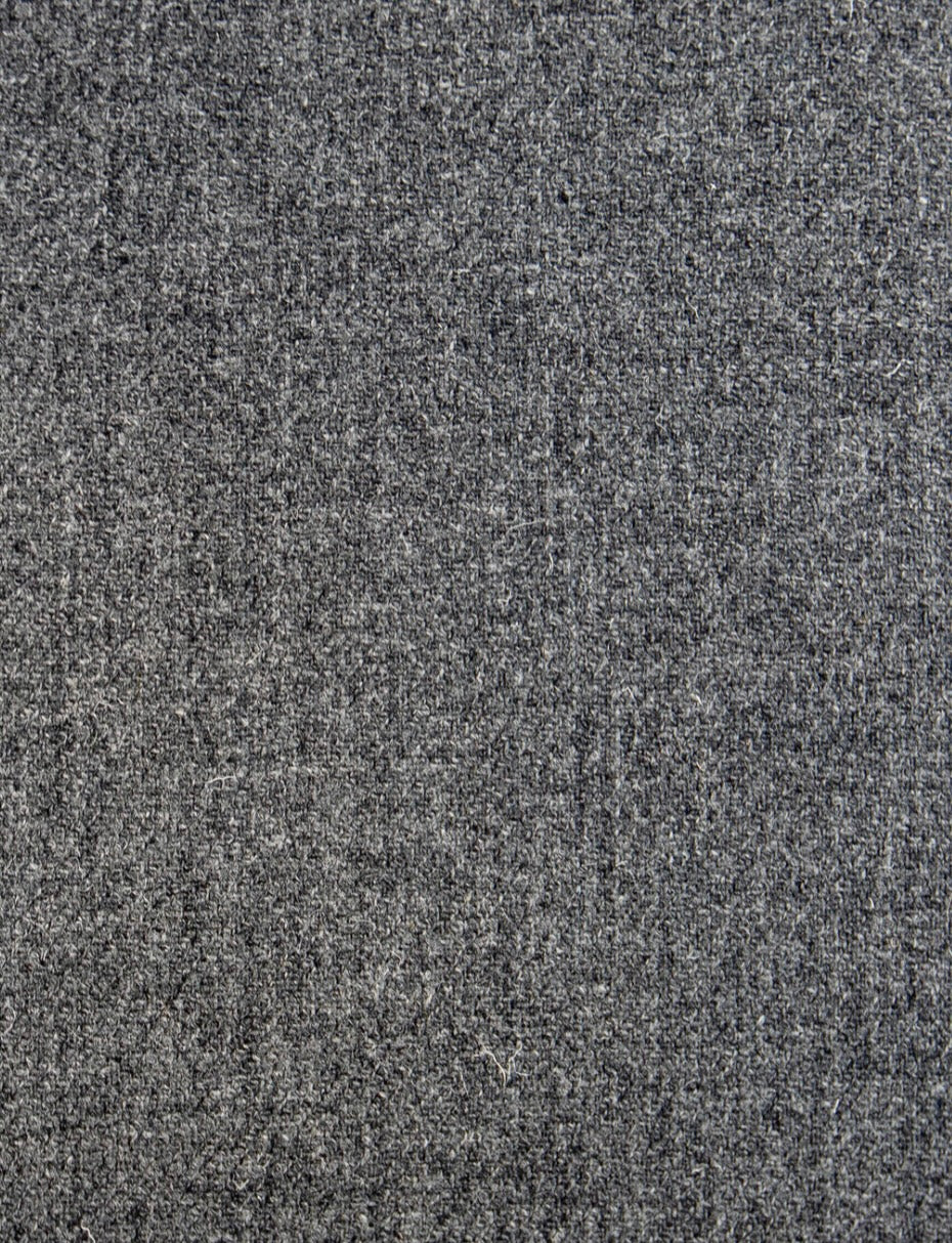 Harris Tweed Mid Grey Cloth Fabric – Image 2 | Harris Tweed Scotland