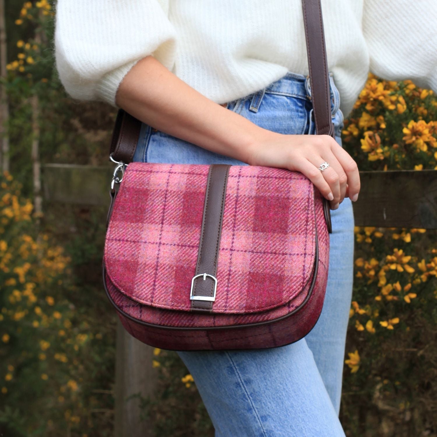 Beauly Classic Shoulder Handbag with Harris Tweed Blue & Purple Check Fabric - COL79 – Image 3 | Harris Tweed Scotland