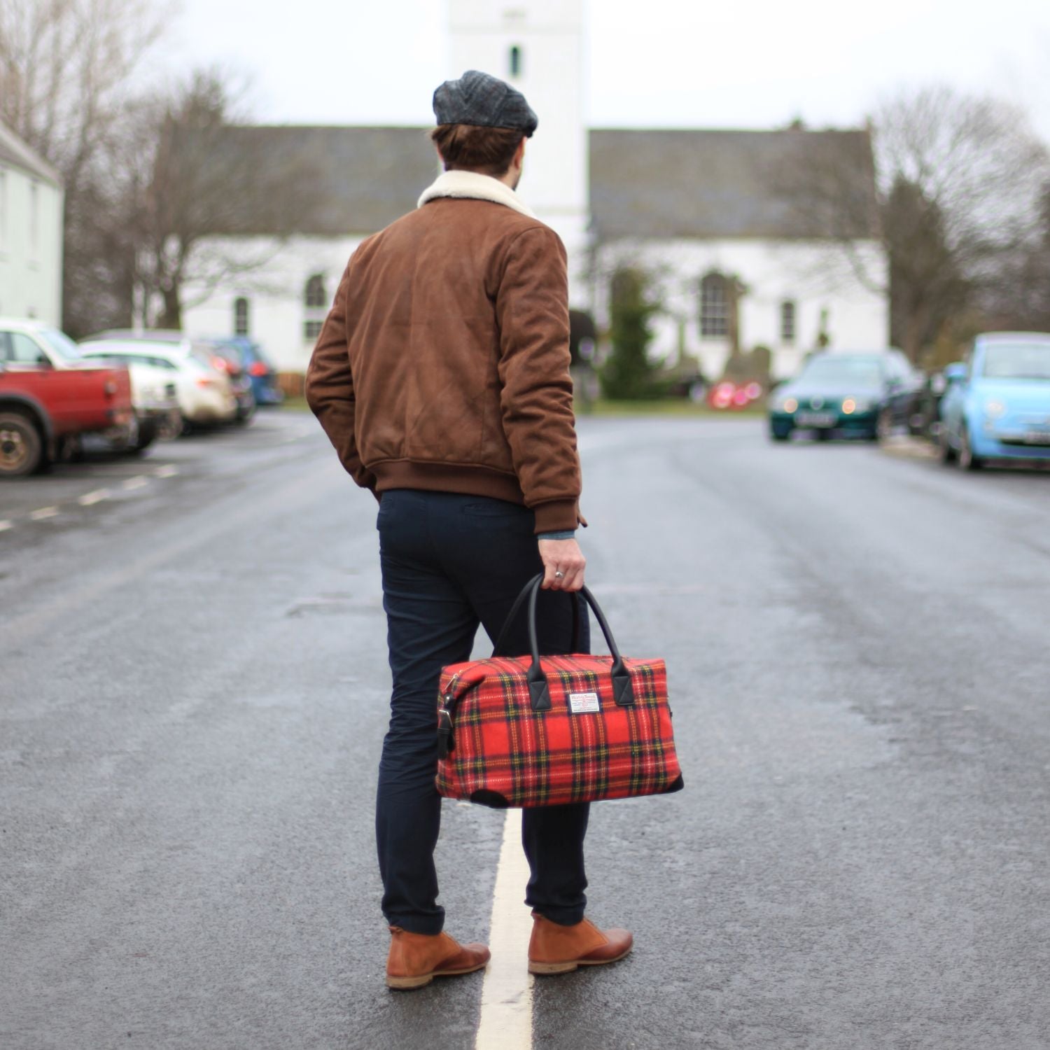 Glen Appin Esk Overnight Bag with Harris Tweed (Burgundy & Sand Tartan)