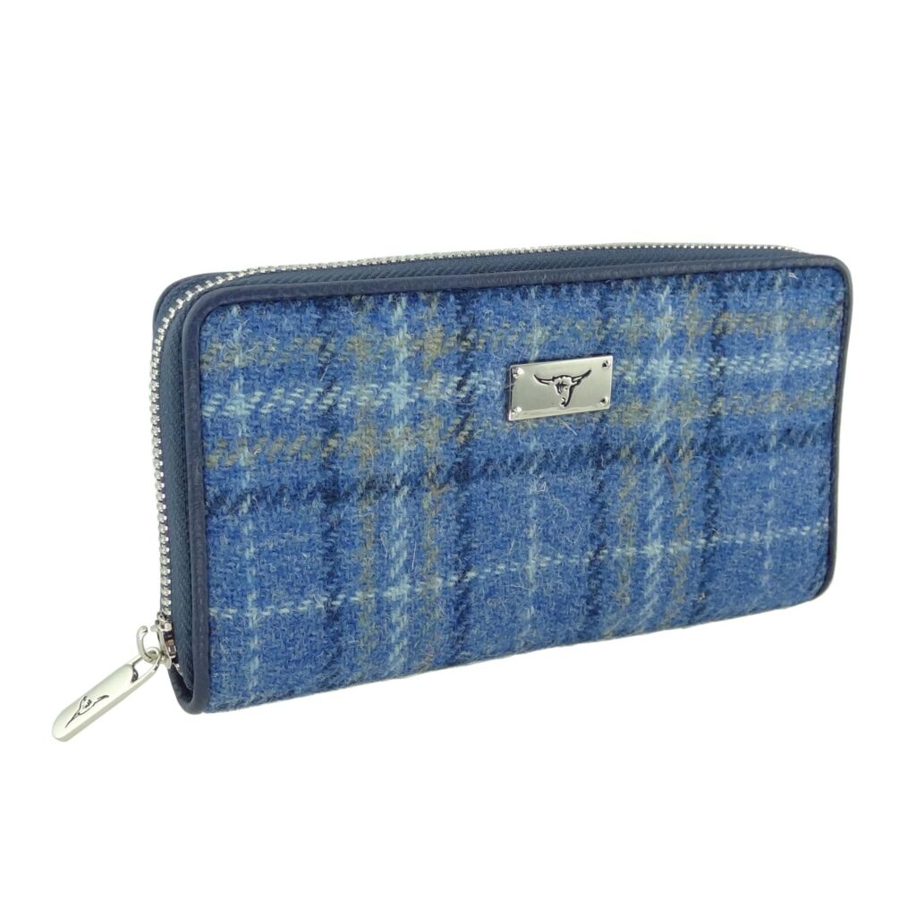 Harris Tweed Blue Staffa Long Zip Purse Blue Back Navy | Harris Tweed Scotland