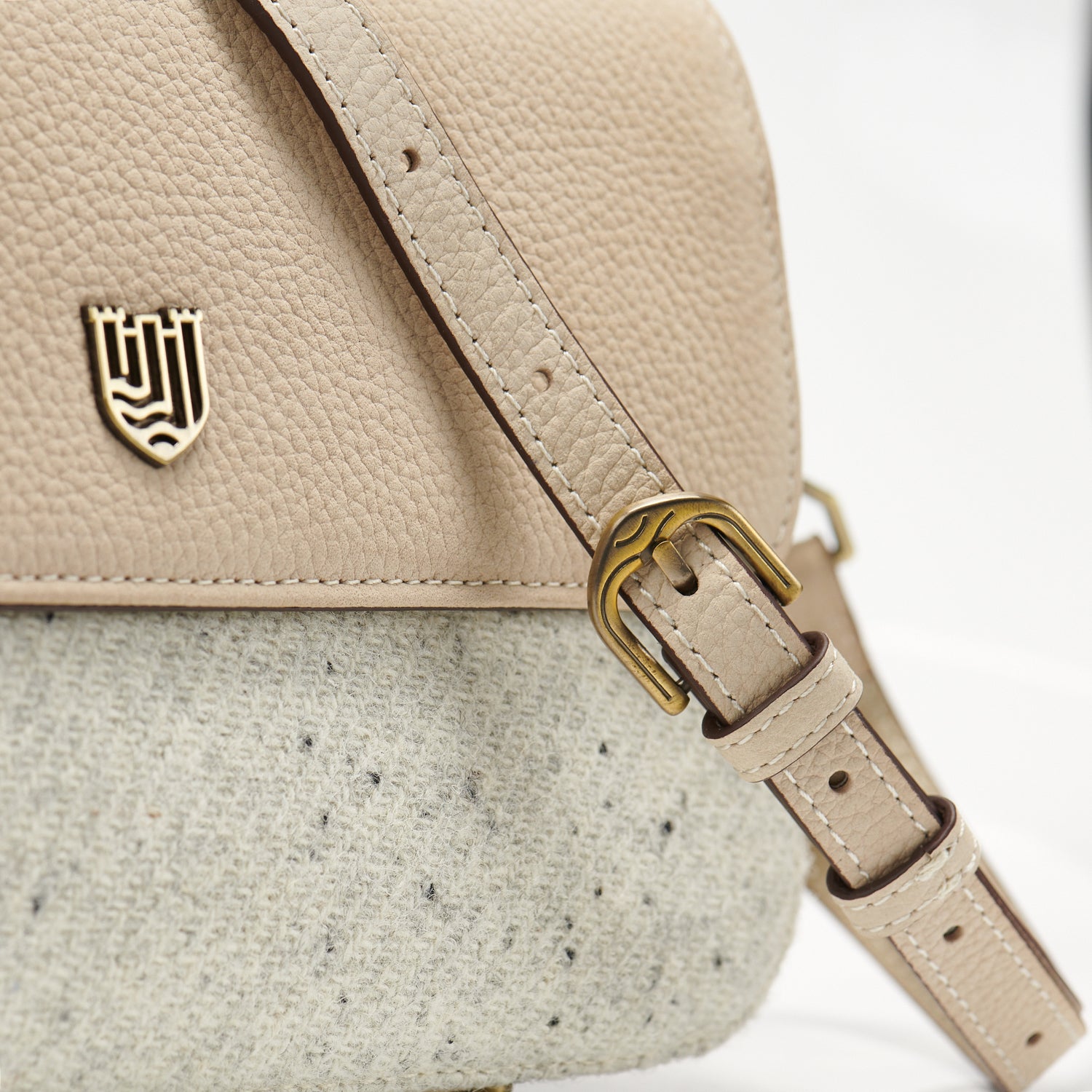 Islander Leather Caithness Clutch Bag Harris Tweed (Cream & Beige Plain)