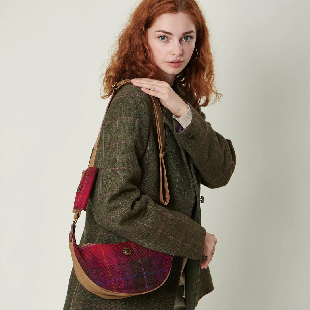 Islander Luna Bag with Detachable Card Wallet in Harris Tweed (Black & Grey Herringbone)