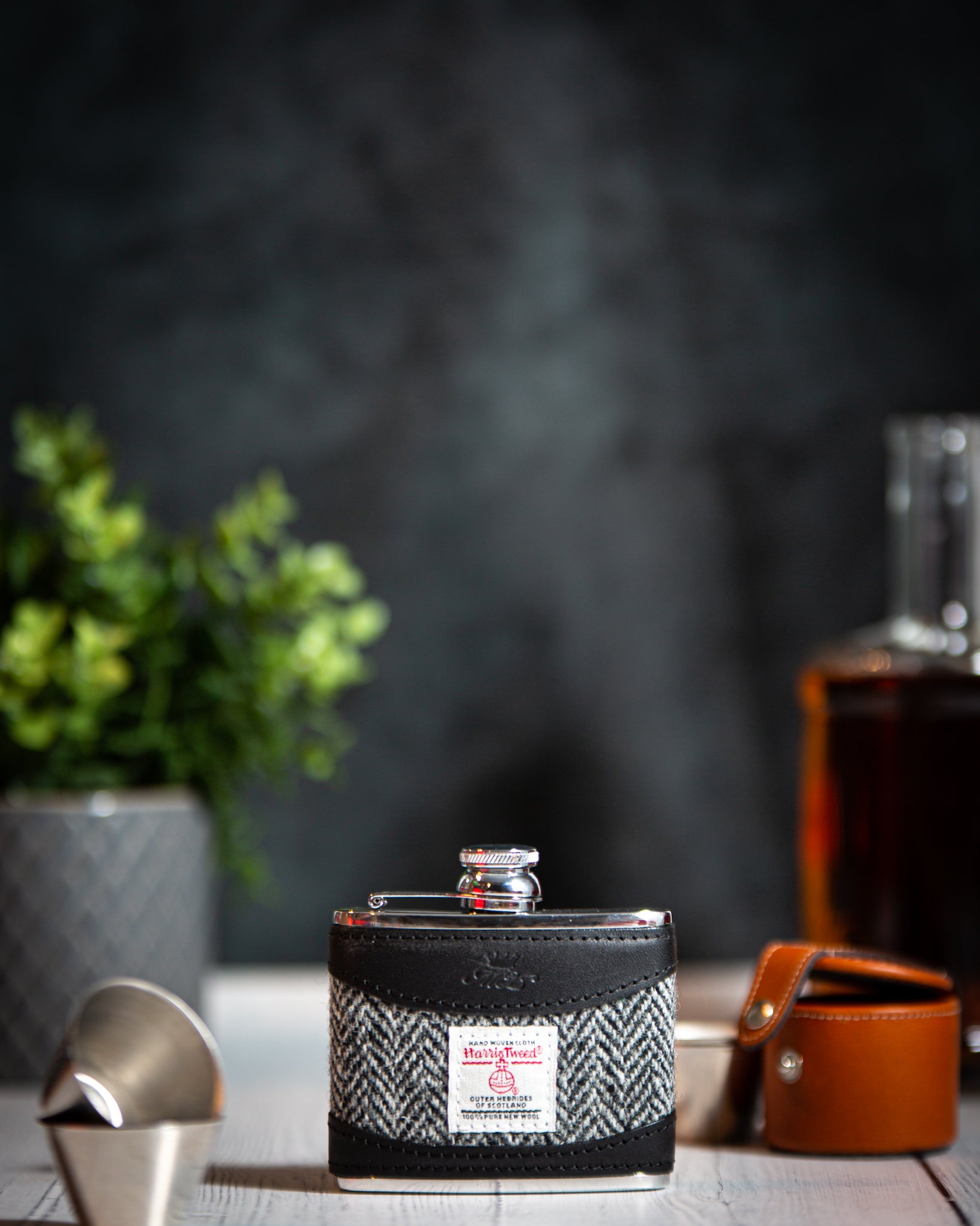 Marlborough of England Harris Tweed Hip Flask - Black &amp; White