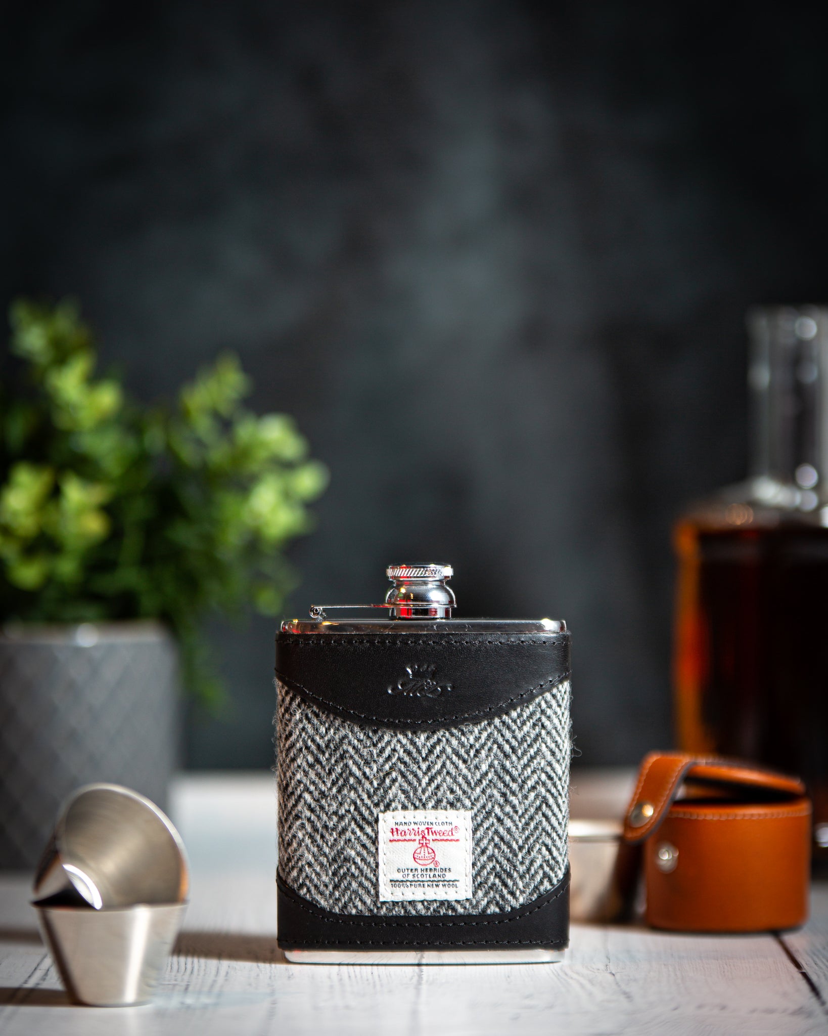 Marlborough of England Harris Tweed Hip Flask - Black &amp; White